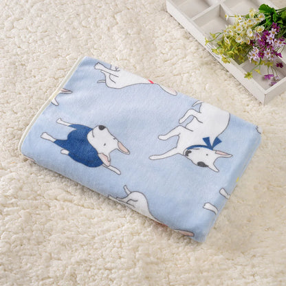 Soft Flannel Dog Bed Blanket Pet Sleeping Pad Cat Dog Breathable Sofa Blanket Warm and Comfortable Sleeping Sheets Pet Supplies 
